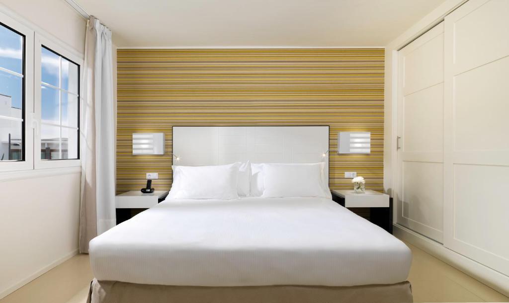 فندق بلايا بلانكافي  فندق أتش10 وايت سويتس البوتيكي - للبالغين فقط الغرفة الصورة